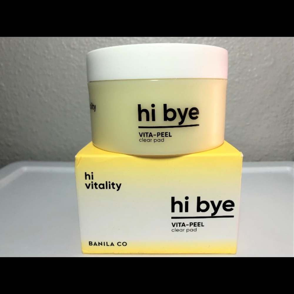 Banila Co Hi bye vita peel clear pads.